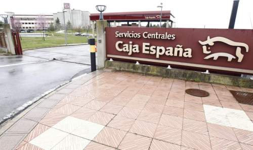 Servicios centrales de lo que fue Caja España, entidad fraudulenta muy extendida en la comunidad de Castilla y León.