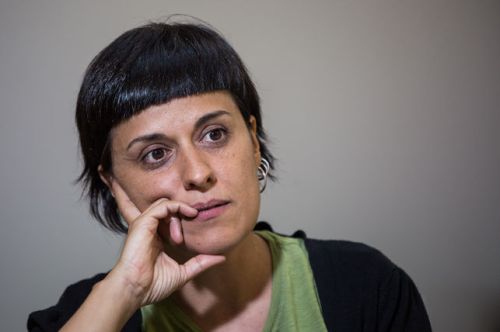 Ana Gabriel, líder de la CUP y rechazada por el Parlament catalán tras sus desagradables olores por dejadez falta de higiene.