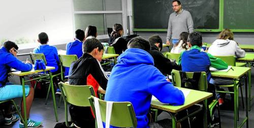 Aula de Secundaria en un instituto público de Valladolid en el primer día de clase de este curso. / Ricardo Otazo